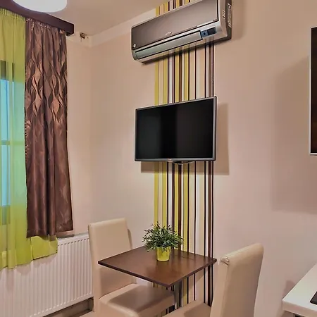 Fashionstreet City Center Blue Apartment Budapest