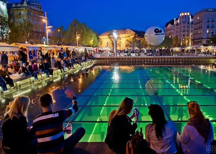 Fashionstreet City Center Blue Budapest