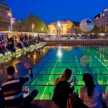 Fashionstreet City Center Blue Budapešť
